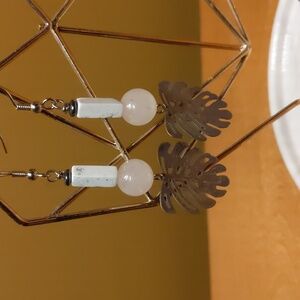 Monstera leaf Rose Quartz earrings